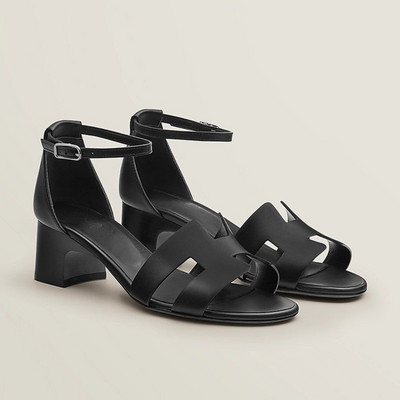 CHLOÉ | Elegant Summer Sandals