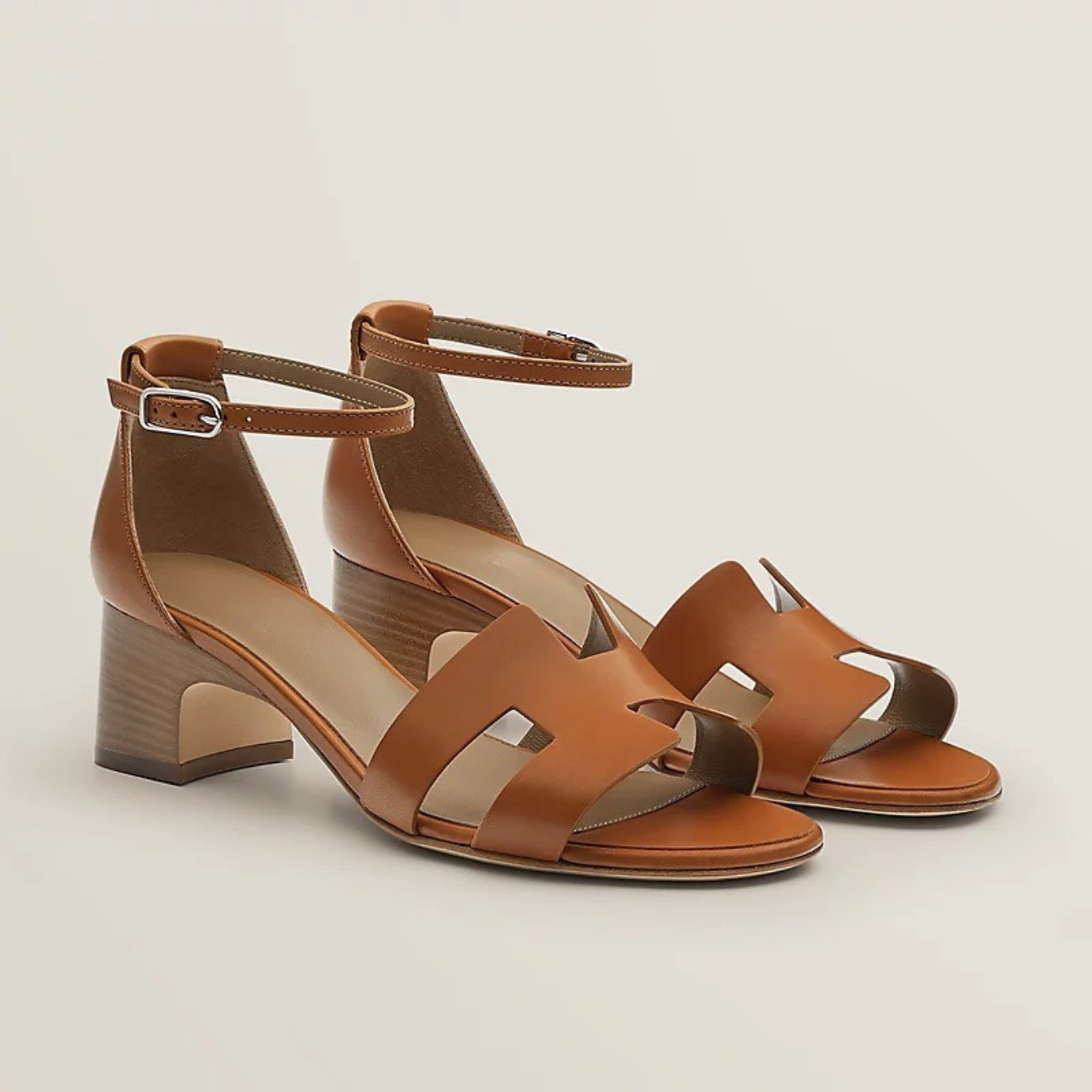 CHLOÉ | Elegant Summer Sandals