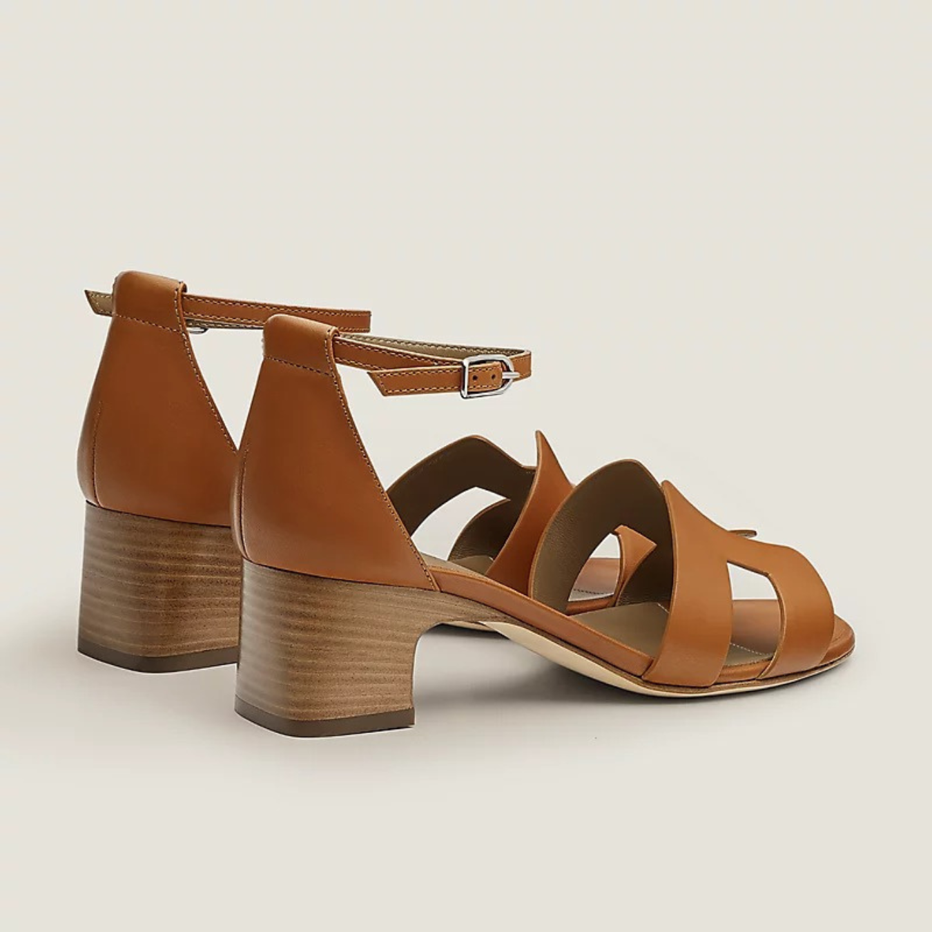 CHLOÉ | Elegant Summer Sandals