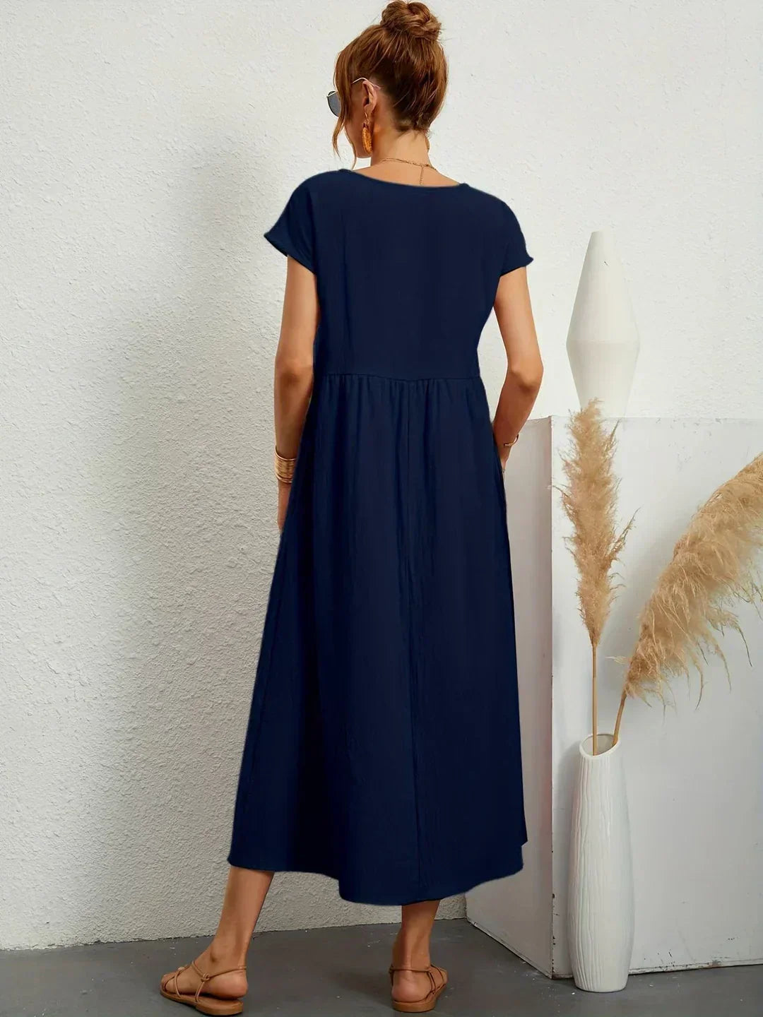 Cintia | Effortless Midi Dress with Pockets