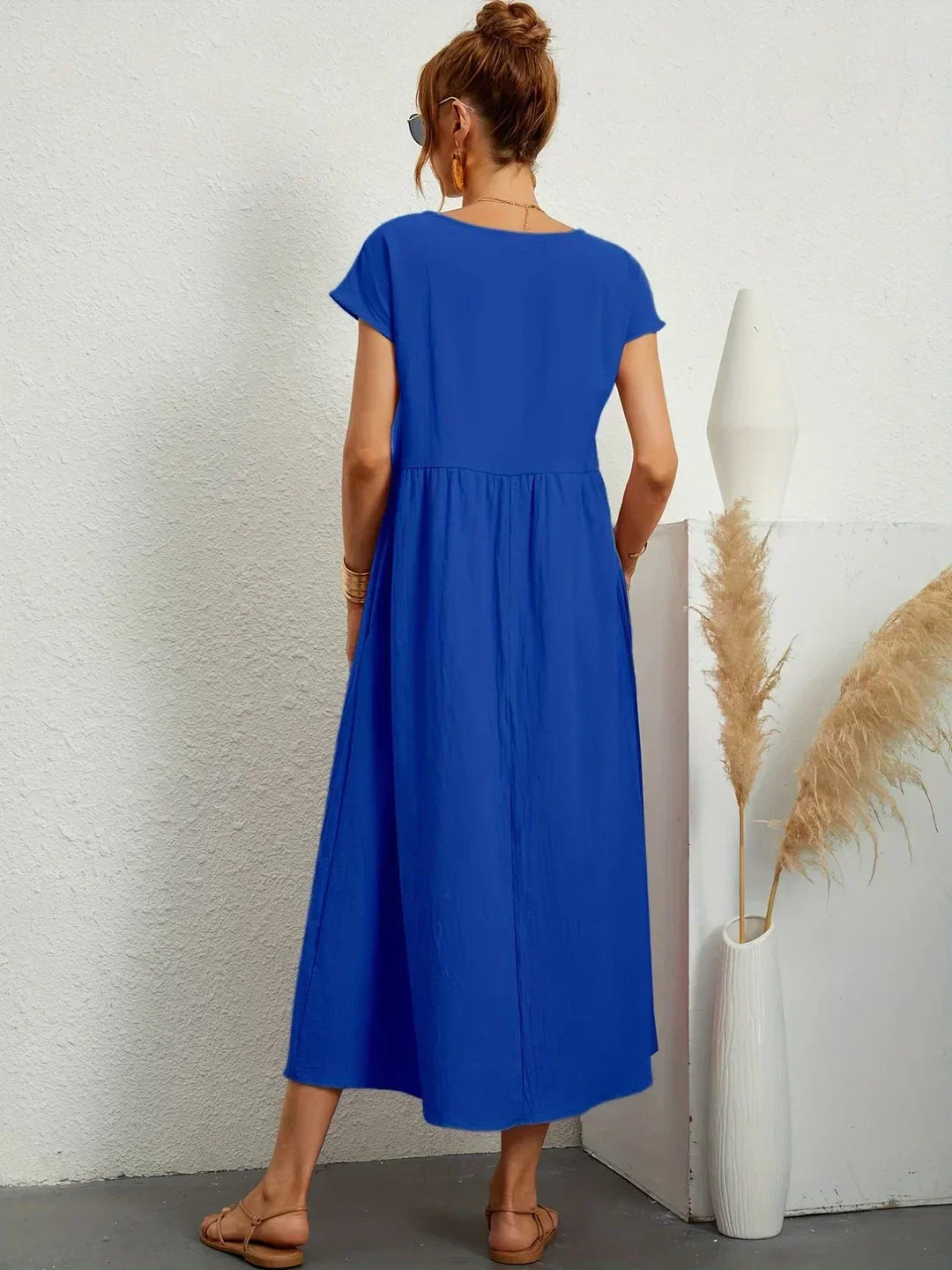 Cintia | Effortless Midi Dress with Pockets