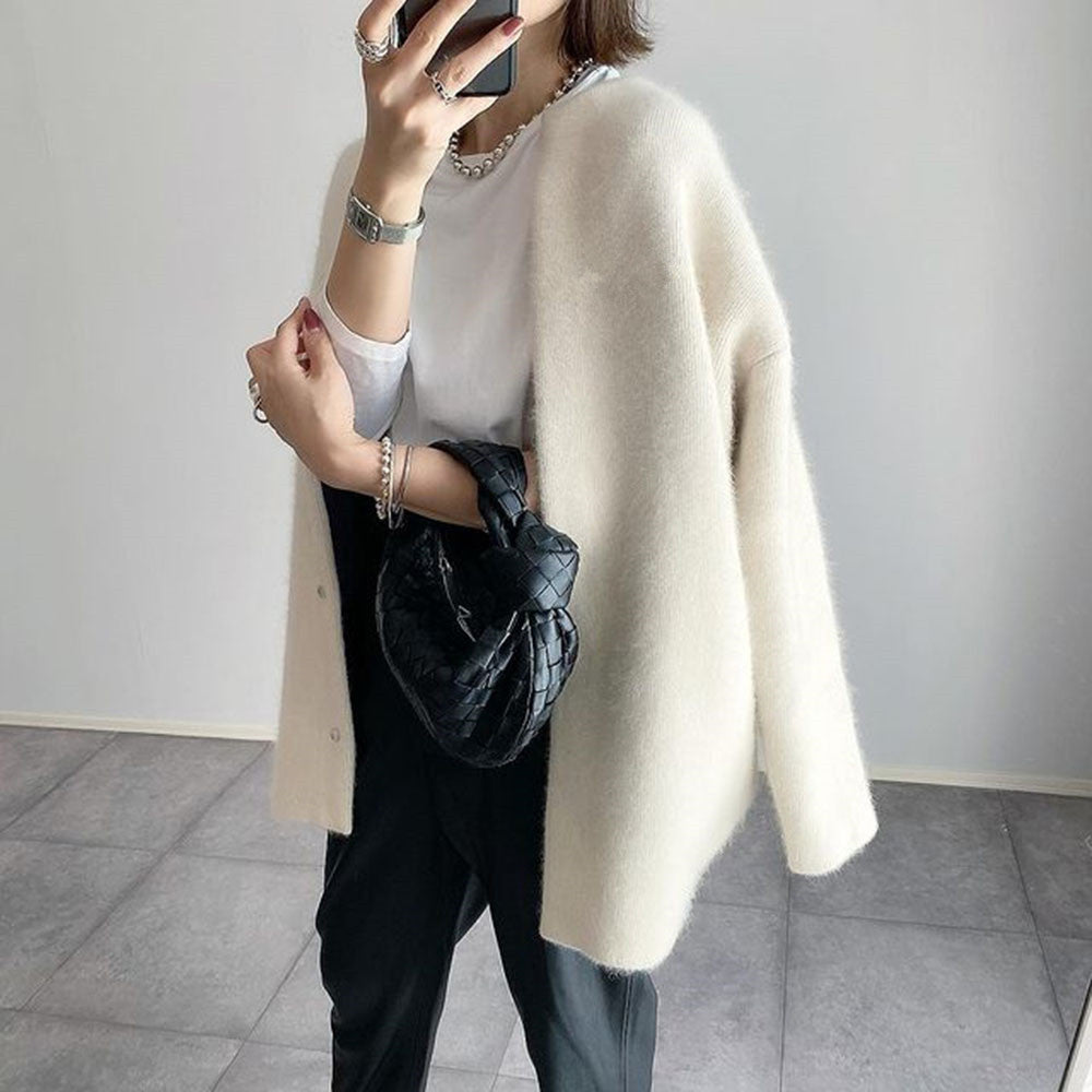 Chloé | Elegant Cardigan