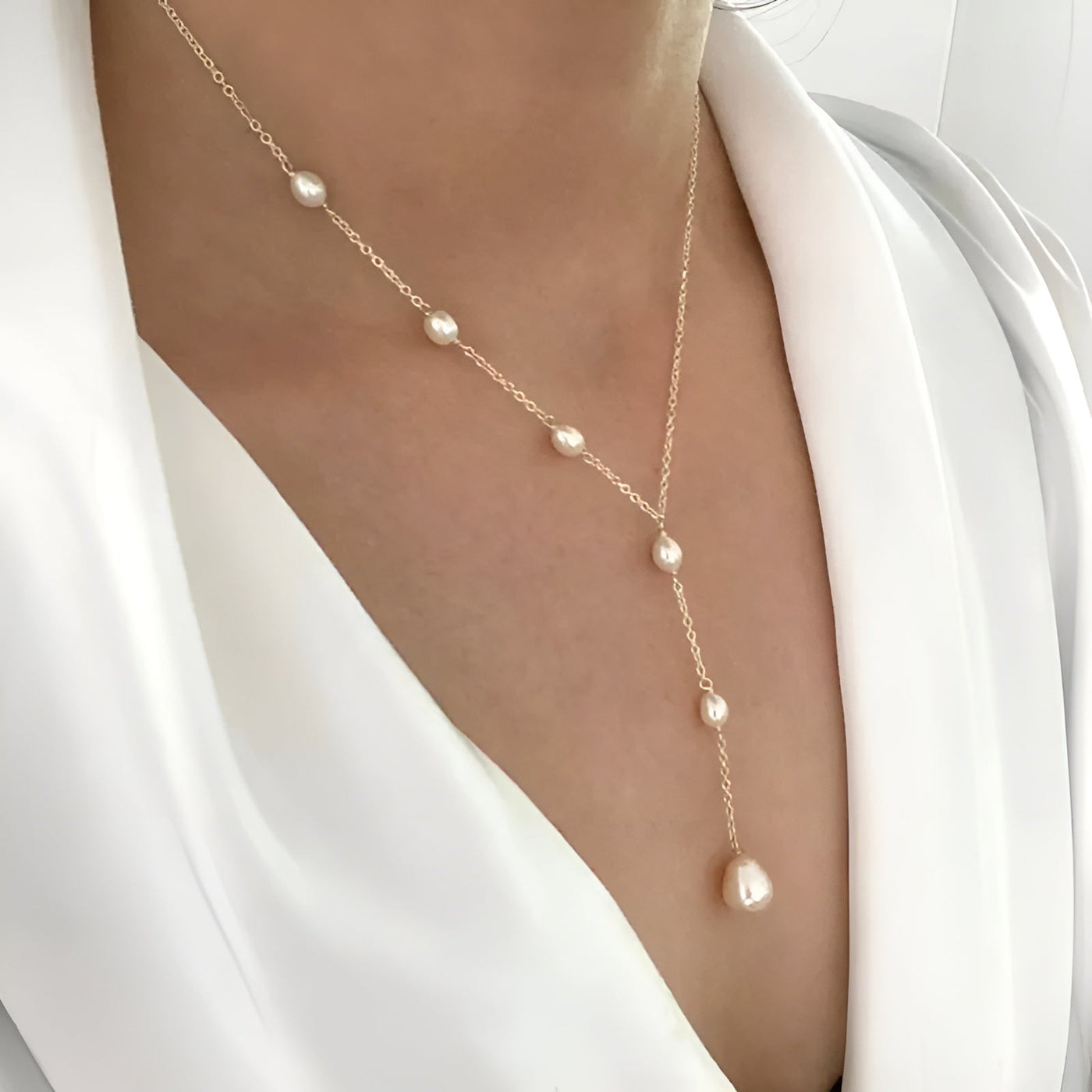 Vintage Pearl & Pendant Necklace