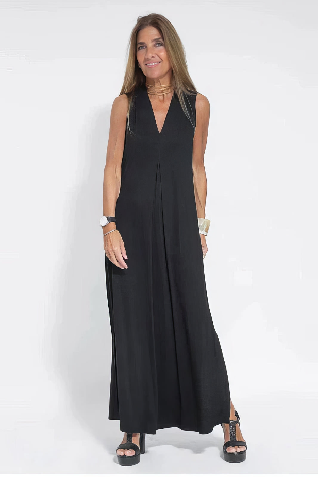 Elise | Sculpting V-Neck Elegant Maxi Dress